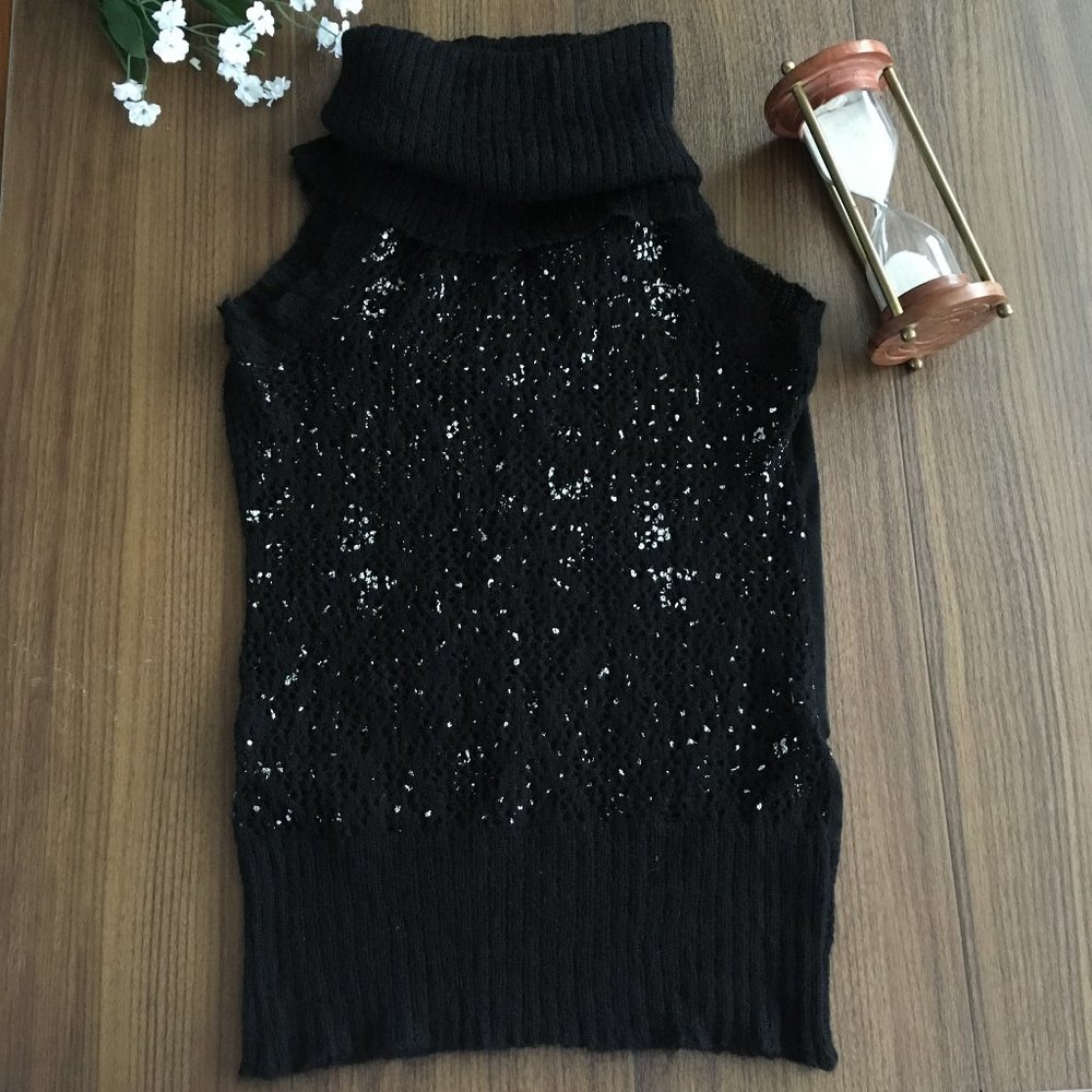 Foxy Small Black Mock Neck Tank Top